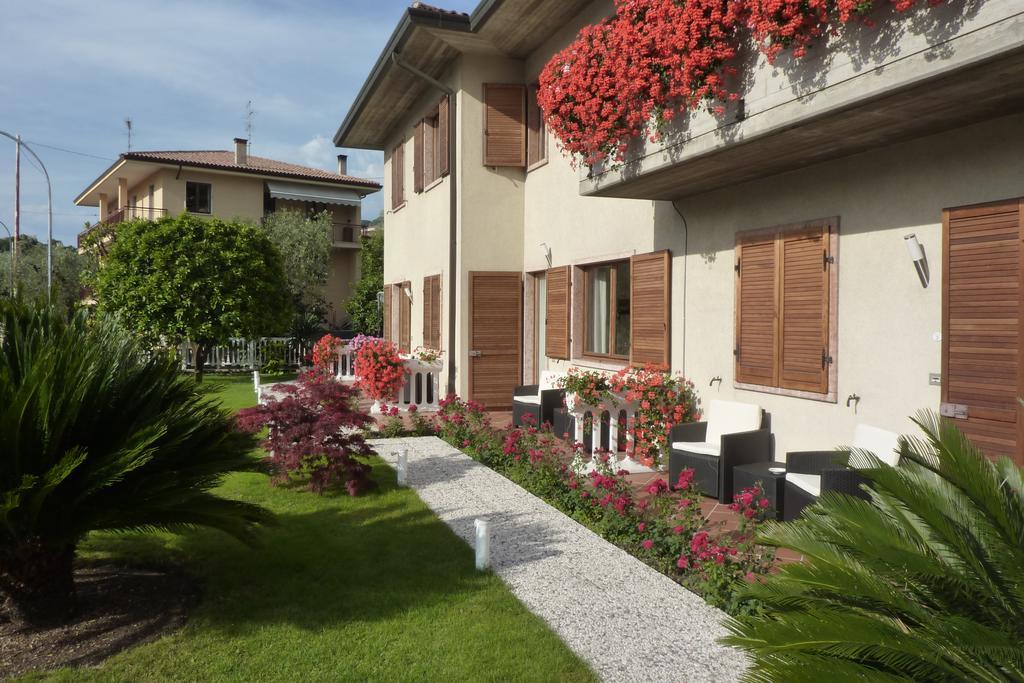 Villa Fiori Мальчезине Экстерьер фото